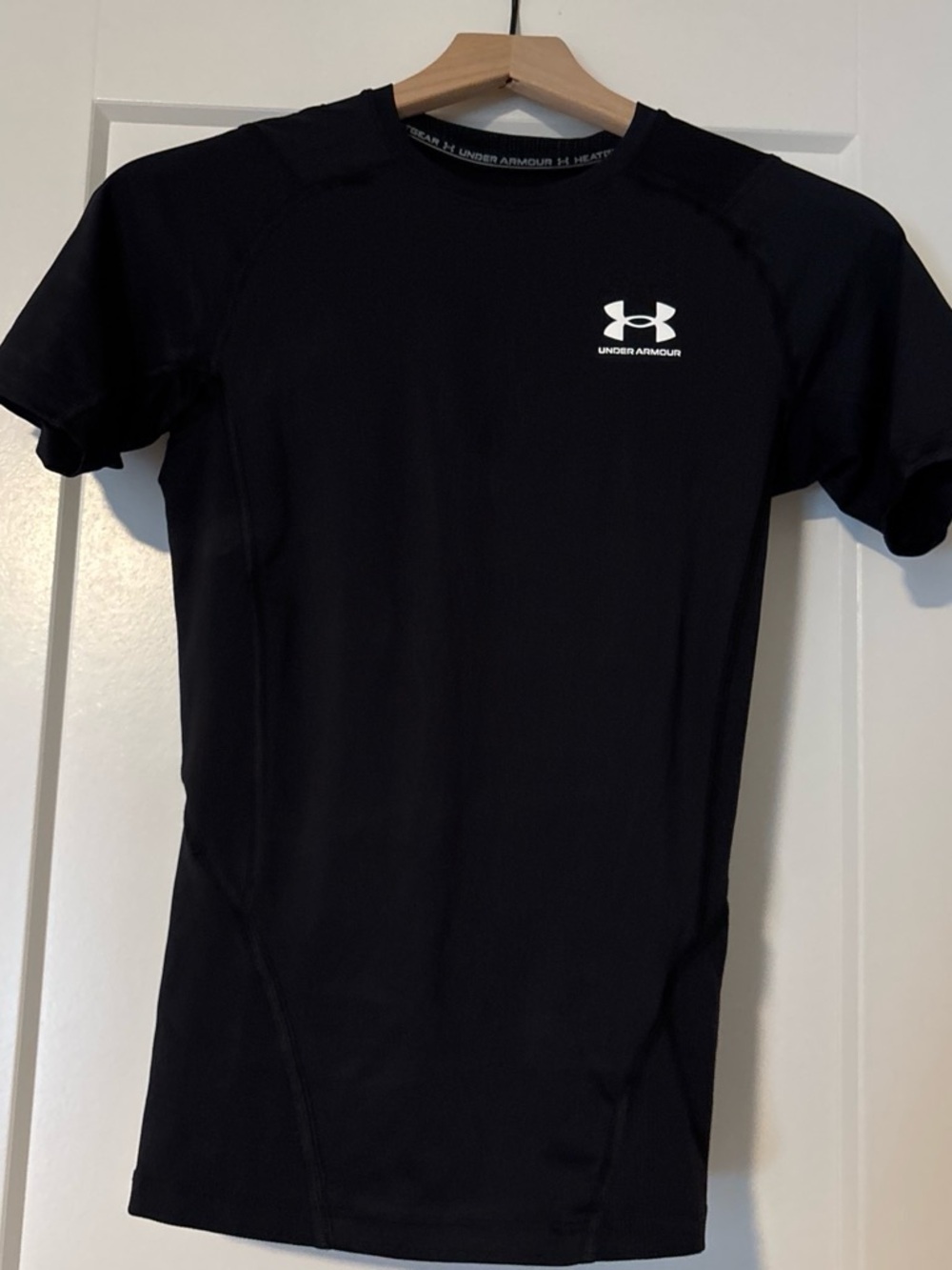 Under Armour Men’s Black Short-Sleeve Performance Tee